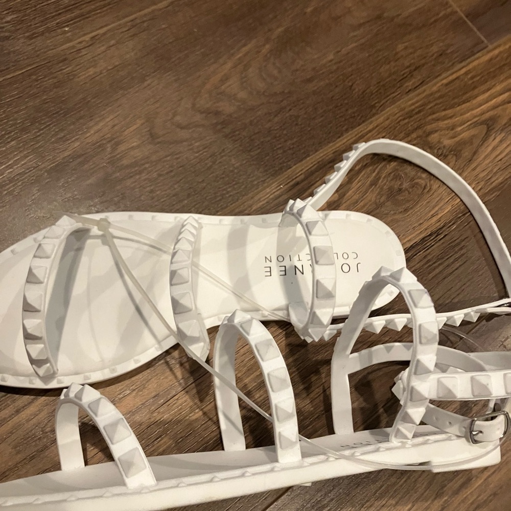 Sandals - Picture 2 of 3